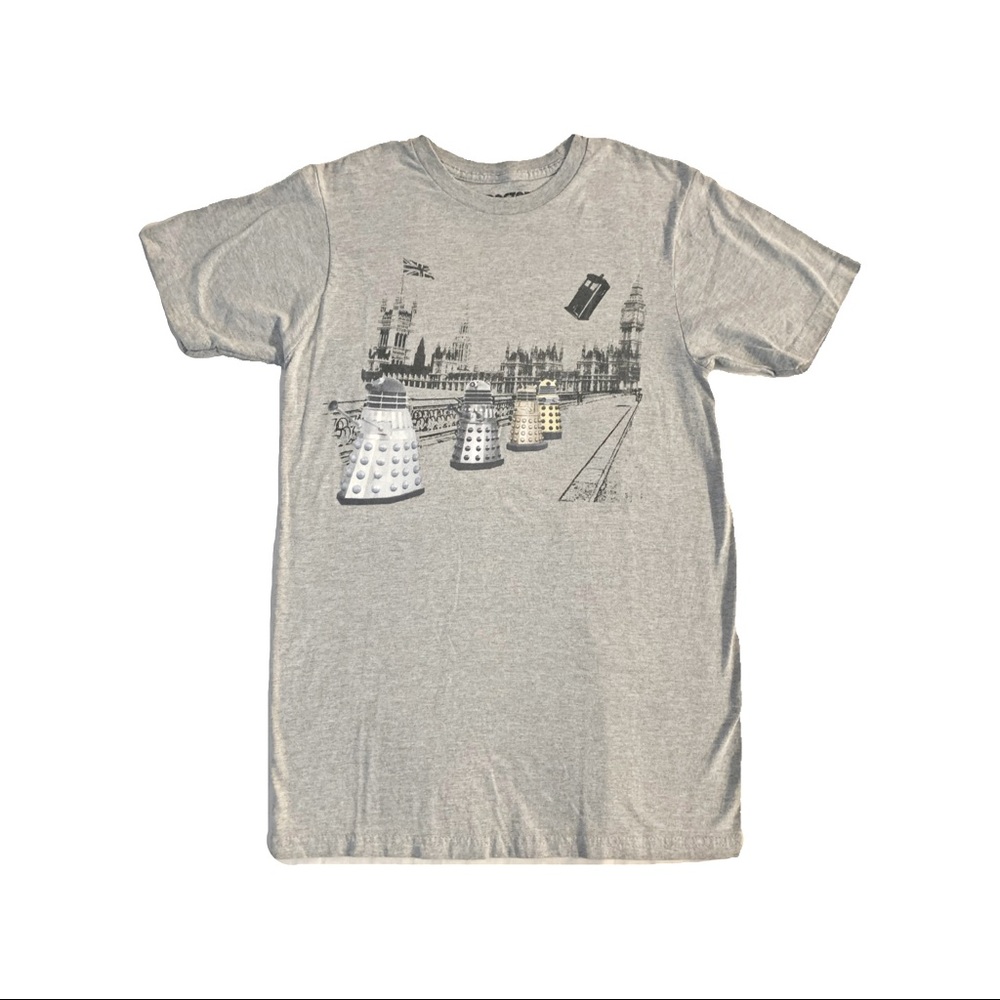 hot topic graphic tee